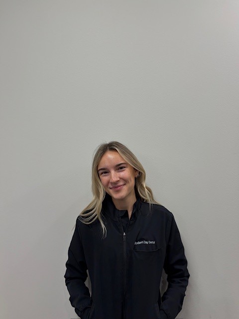 Brooke License Dental Assistant - Modern Day Dental